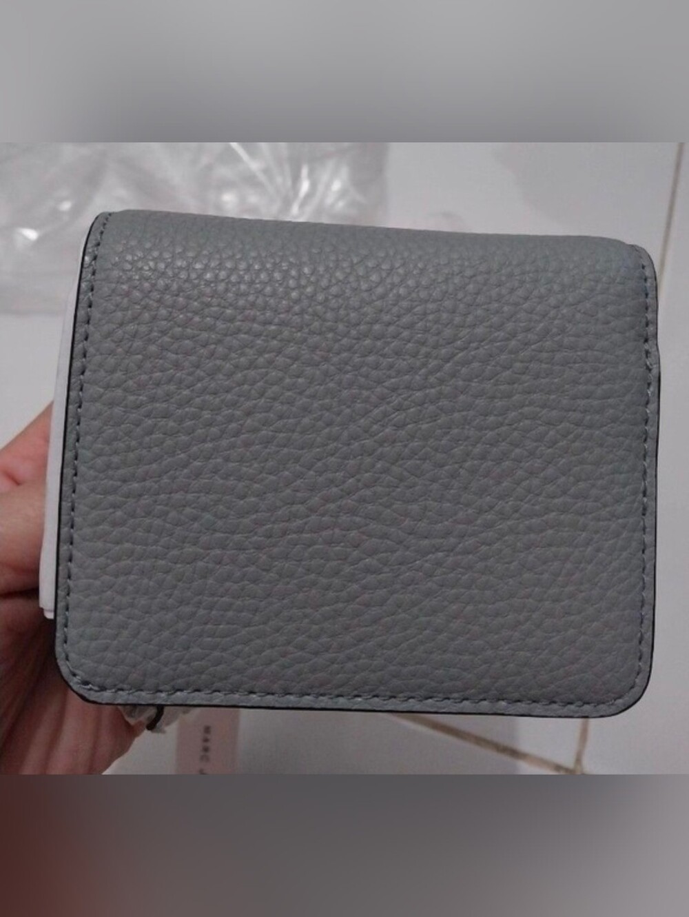 Marc Jacobs × Bugs Bunny Limited Edition Wallet NWT! - Picture 2 of 3